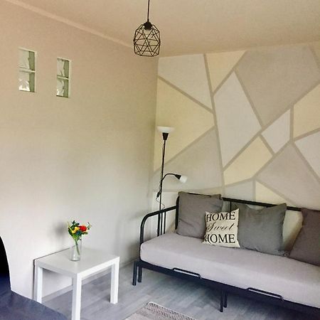 Lelle-Kert Apartman 01 Balatonlelle Buitenkant foto