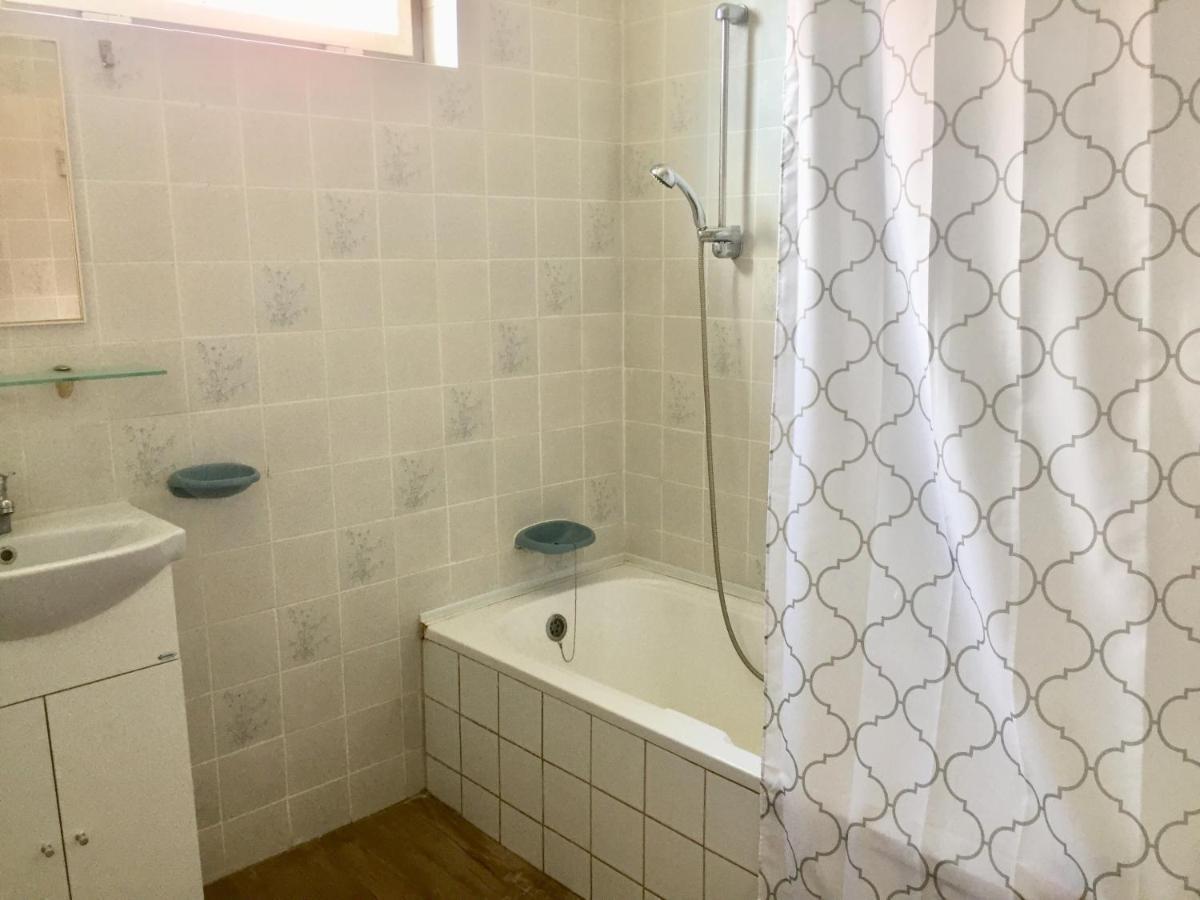 Lelle-Kert Apartman 01 Balatonlelle Buitenkant foto
