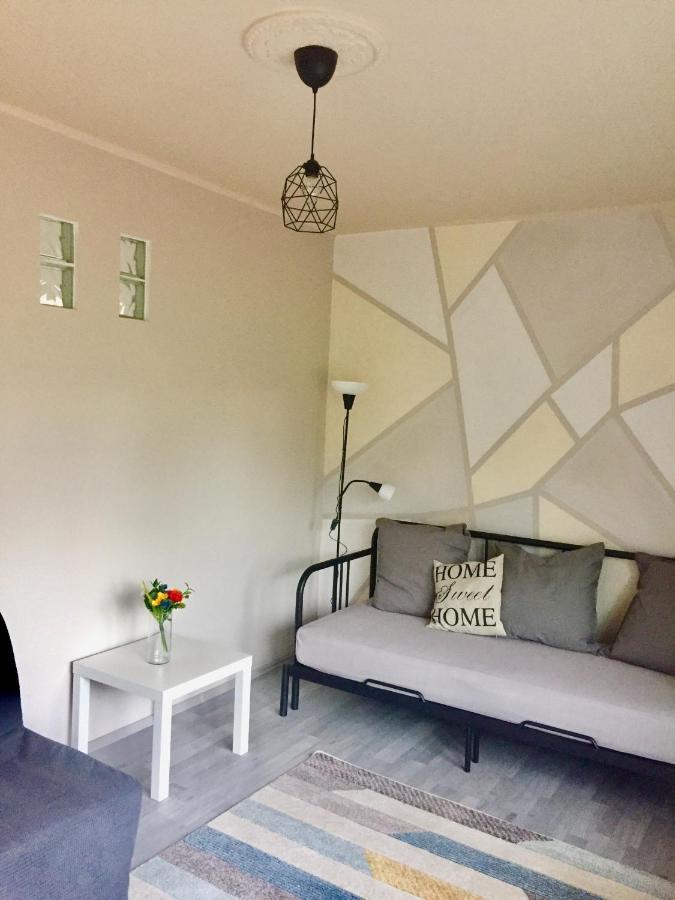 Lelle-Kert Apartman 01 Balatonlelle Buitenkant foto